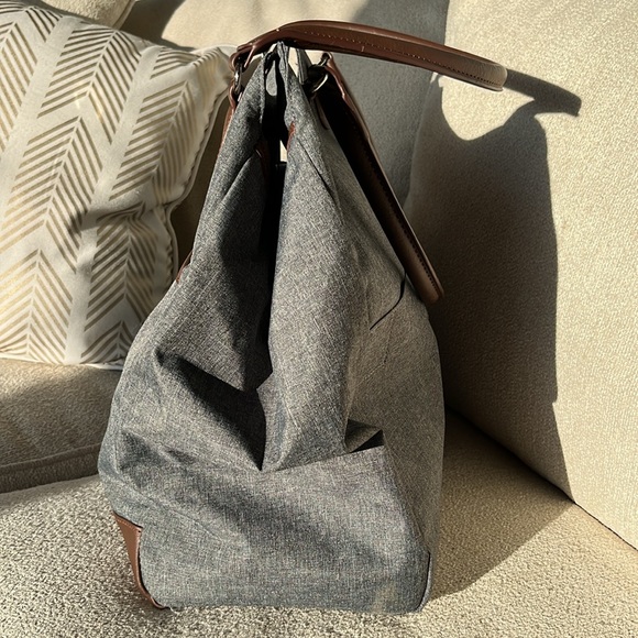 Chaps gray tote bag. - Picture 3 of 11